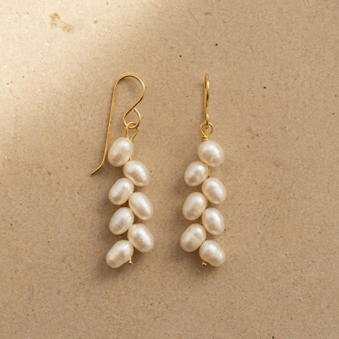 MENIFA EARRINGS  |עגילי פנינים מתורבתות
