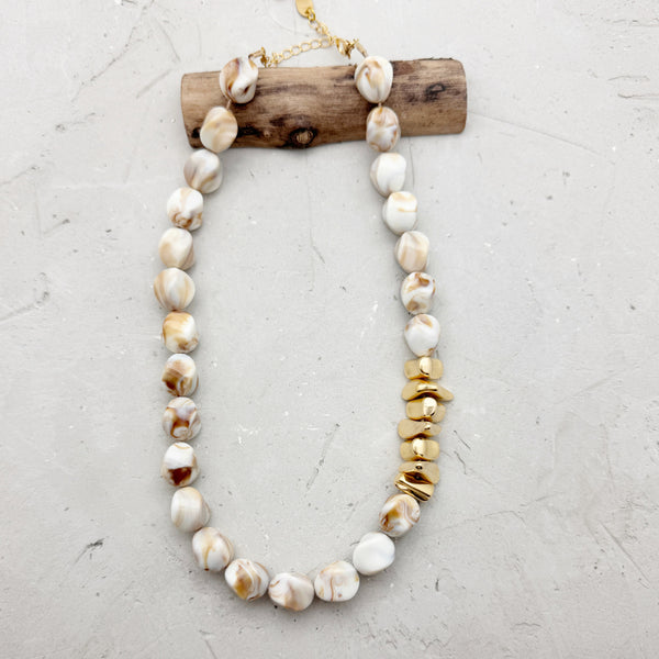 MARGOZ  NECKLACE CAMEL | שרשרת בציפוי זהב