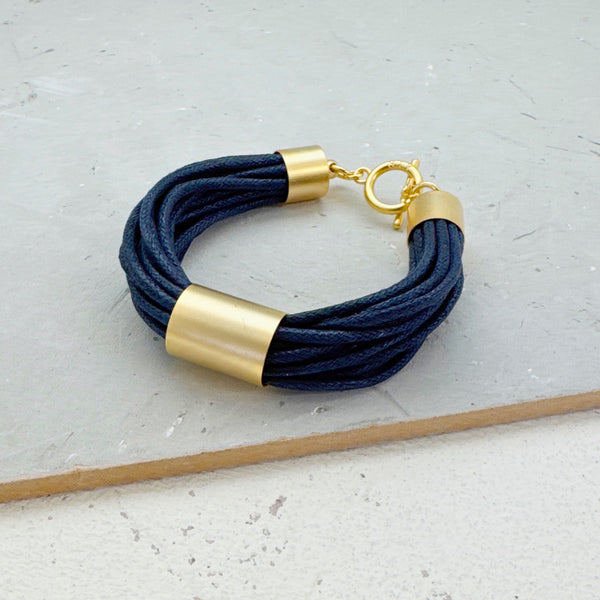 Stduion sample 3106