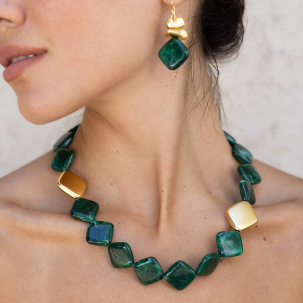 KALA GREEN  RED| סט שרשרת ועגילים