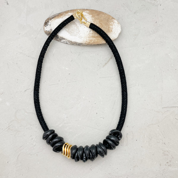 studiosample205| שרשרת קצרה בציפוי זהב