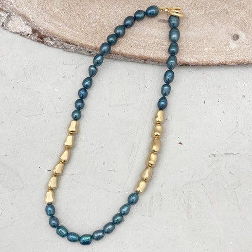 VIVIANA BLUE| שרשרת פנינים קצרה