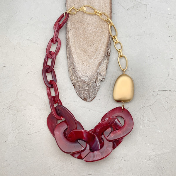 KAMALA RED| שרשרת קצרה בציפוי זהב