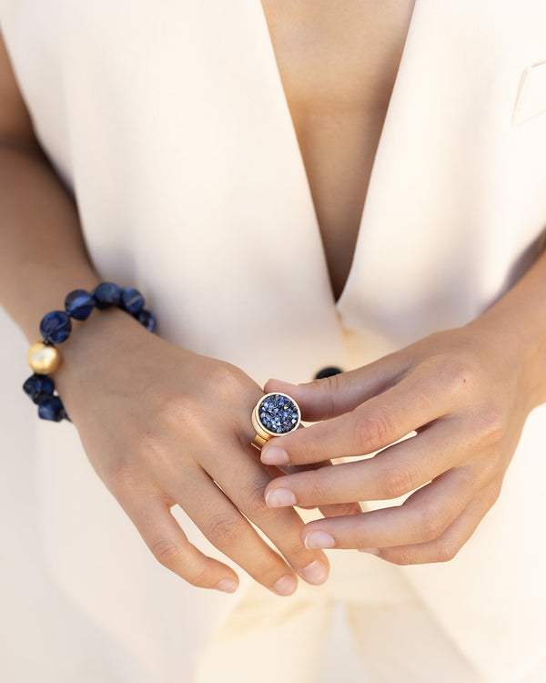 ROSALIE BLUE| טבעת בציפוי זהב משולבת קריסטלים