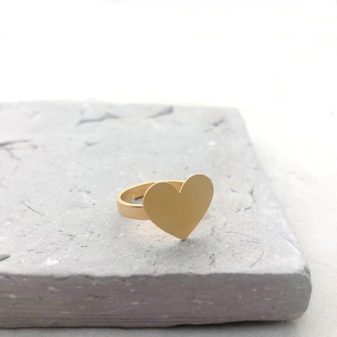 LIBI SET| טבעת לב ועגילים צמודים תואמים בציפוי זהב